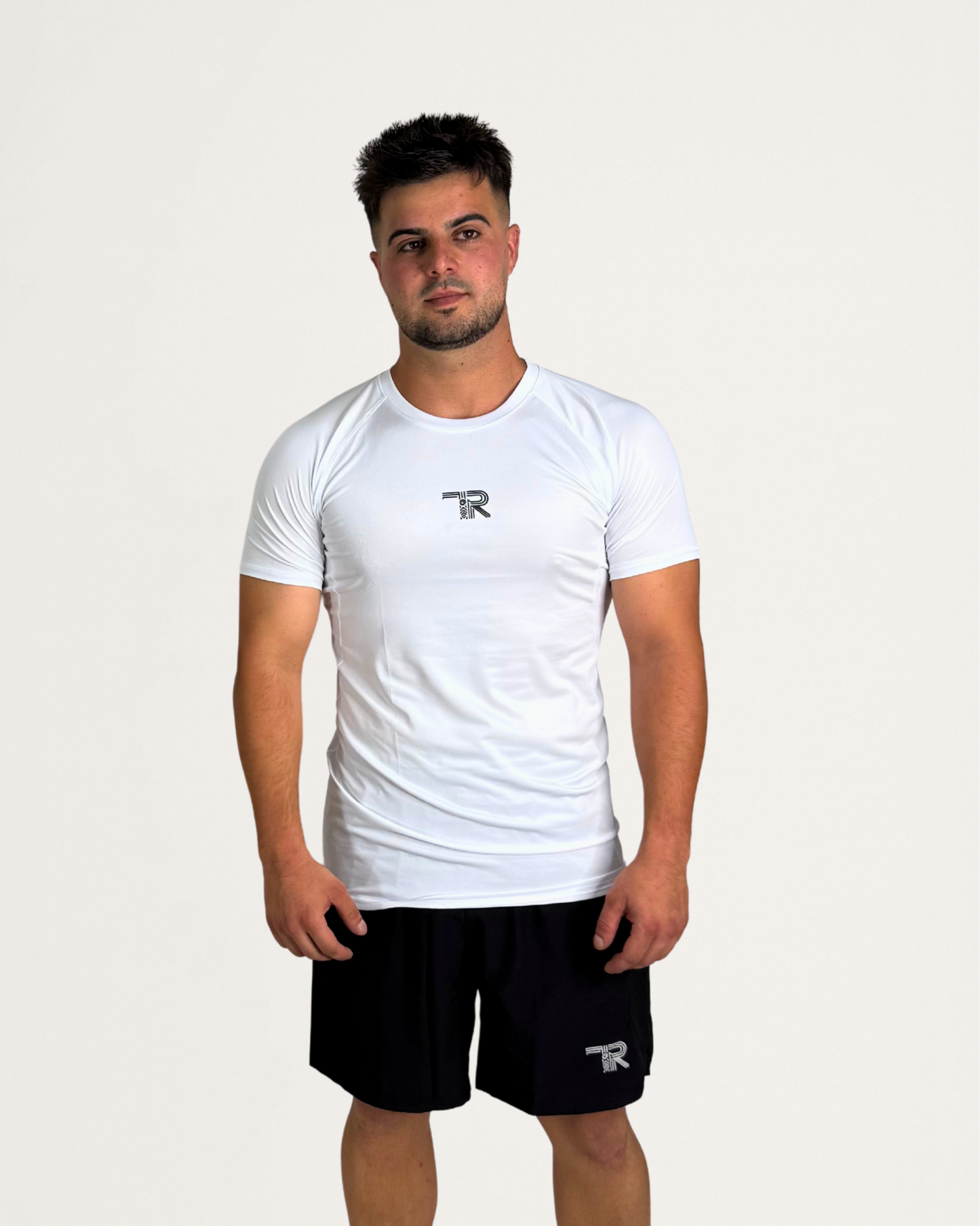 Camiseta de Compresión Deportiva TRIBERFIT – Entrenamiento, Gimnasio y Fútbol (95% Poliéster)