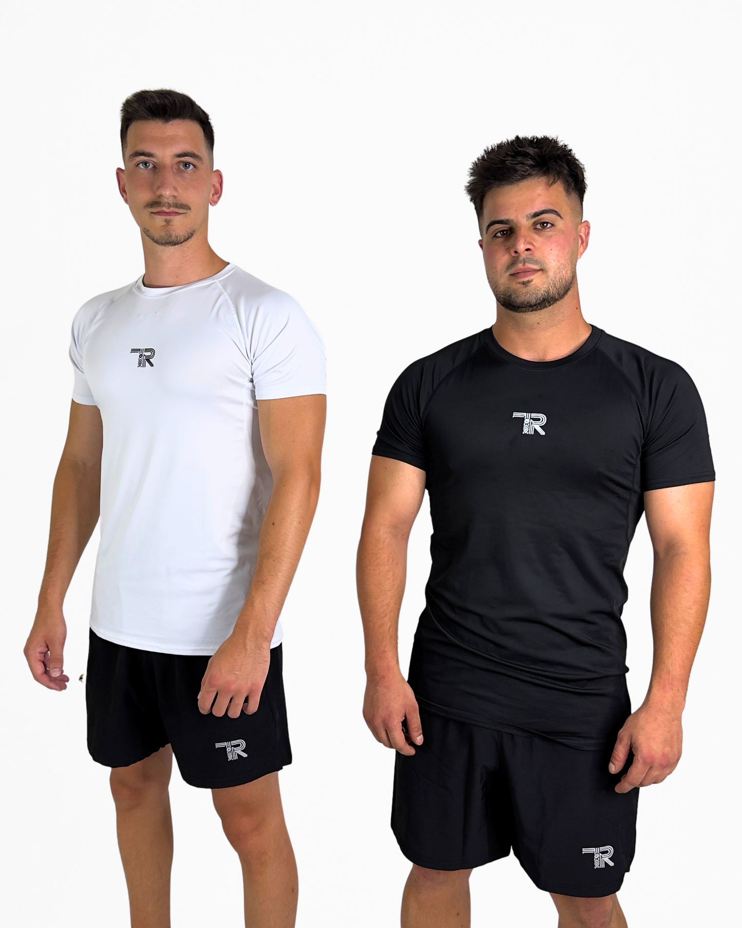 PACK: CONJUNTO CAMISETA DE COMPRESIÓN Y PANTALONES CORTOS DEPORTIVOS